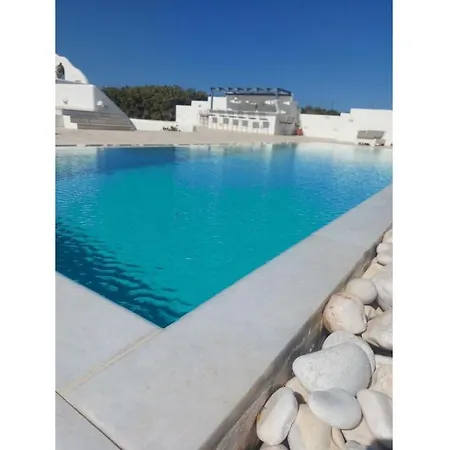Virginia Villa Ambelas